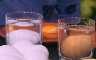 Почему яйца в воде не тонут. Что это значит если яйцо всплывает в холодной воде, плавает или тонет